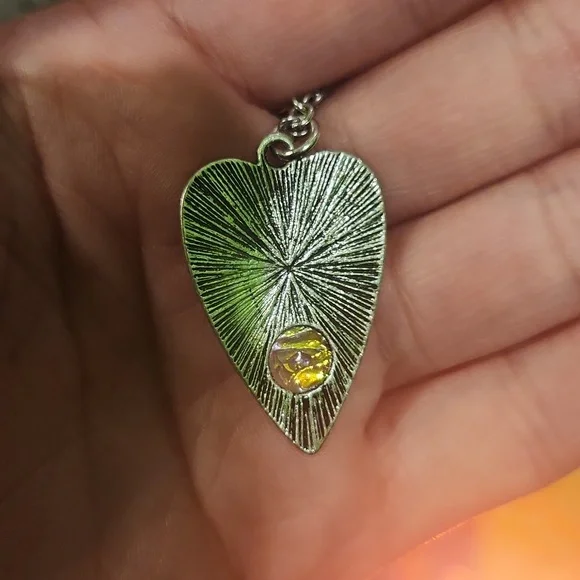 Ouijia Board Planchette YES Necklace - Picture 3 of 6